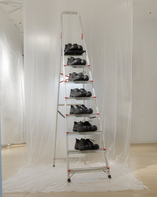 Non-Safety Shoe Store Installation in Calle Valverde 31, 28004 Madrid.