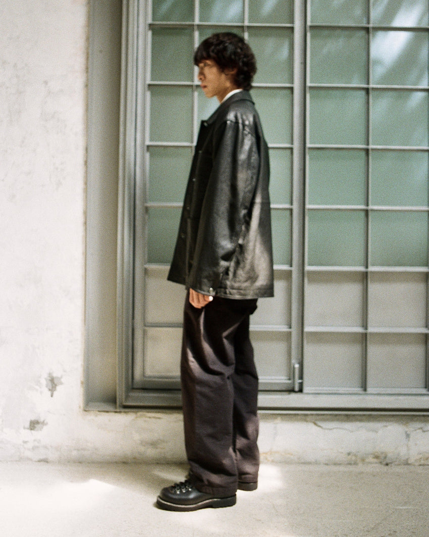 D-Type 01V Pull-up Leather Black