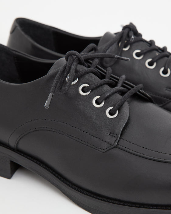 Buster Brown Calfskin Black