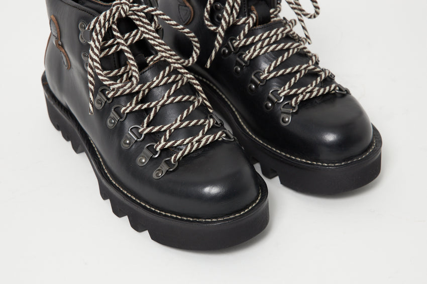 B-Type 01 Pull-up Leather Black
