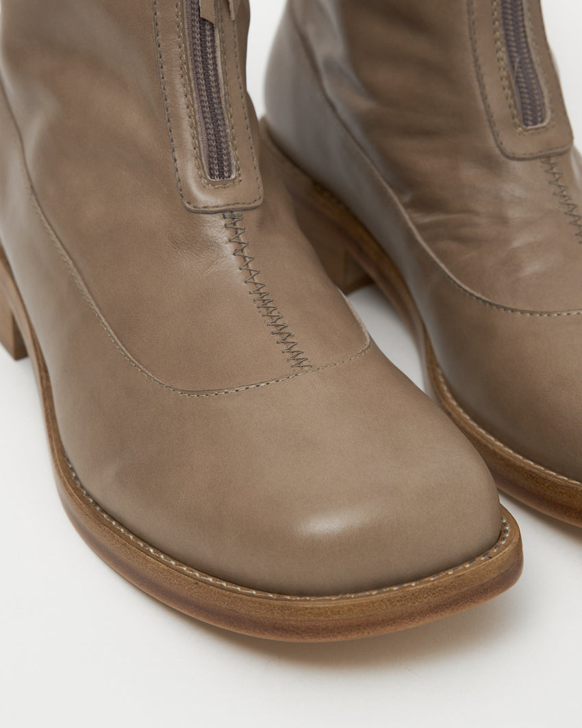 Cove Boot Oil Nappa Taupe