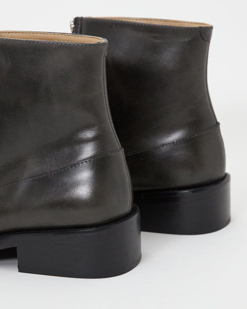 Cove Boot Pull-up Leather Grey