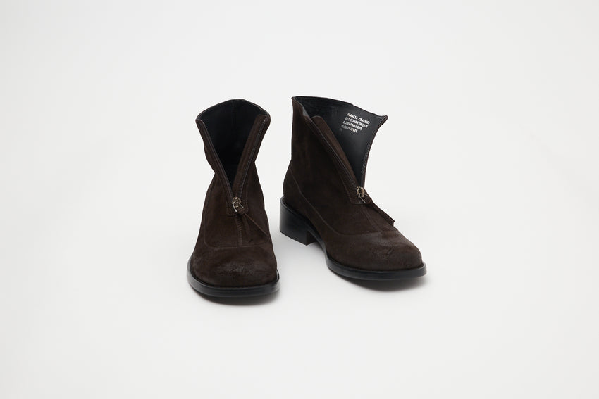 Front view of unzipped Cove Boot in dark brown wax-treated suede by Paracia.