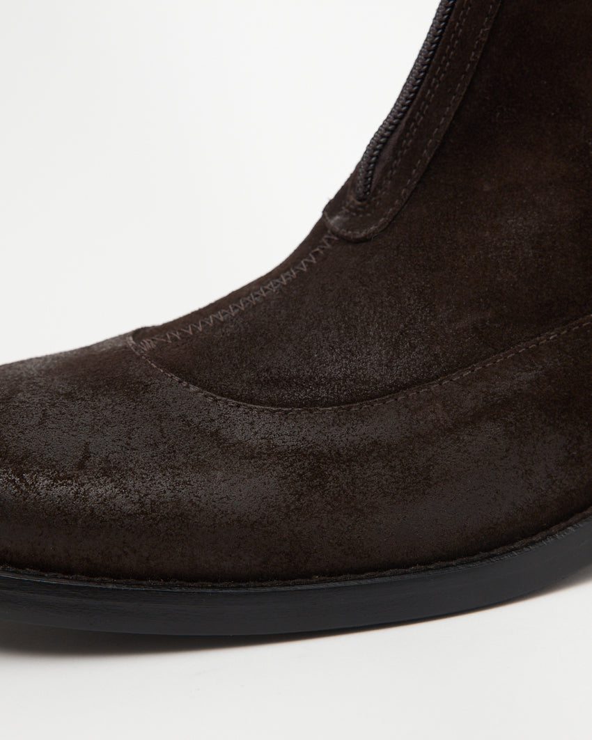 Close up of stitching and texture on Cove Boot in dark brown wax-treated suede.