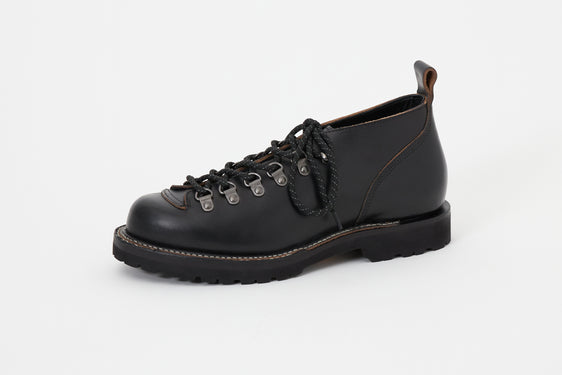 D-Type 01V Pull-up Leather Black