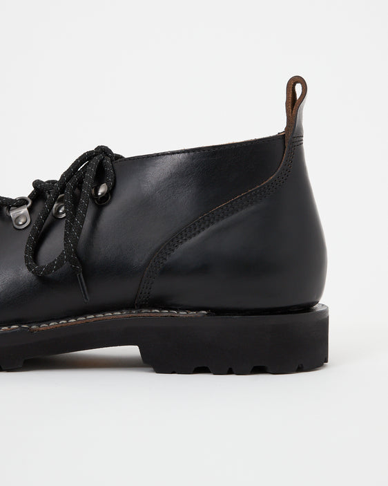 D-Type 01V Pull-up Leather Black