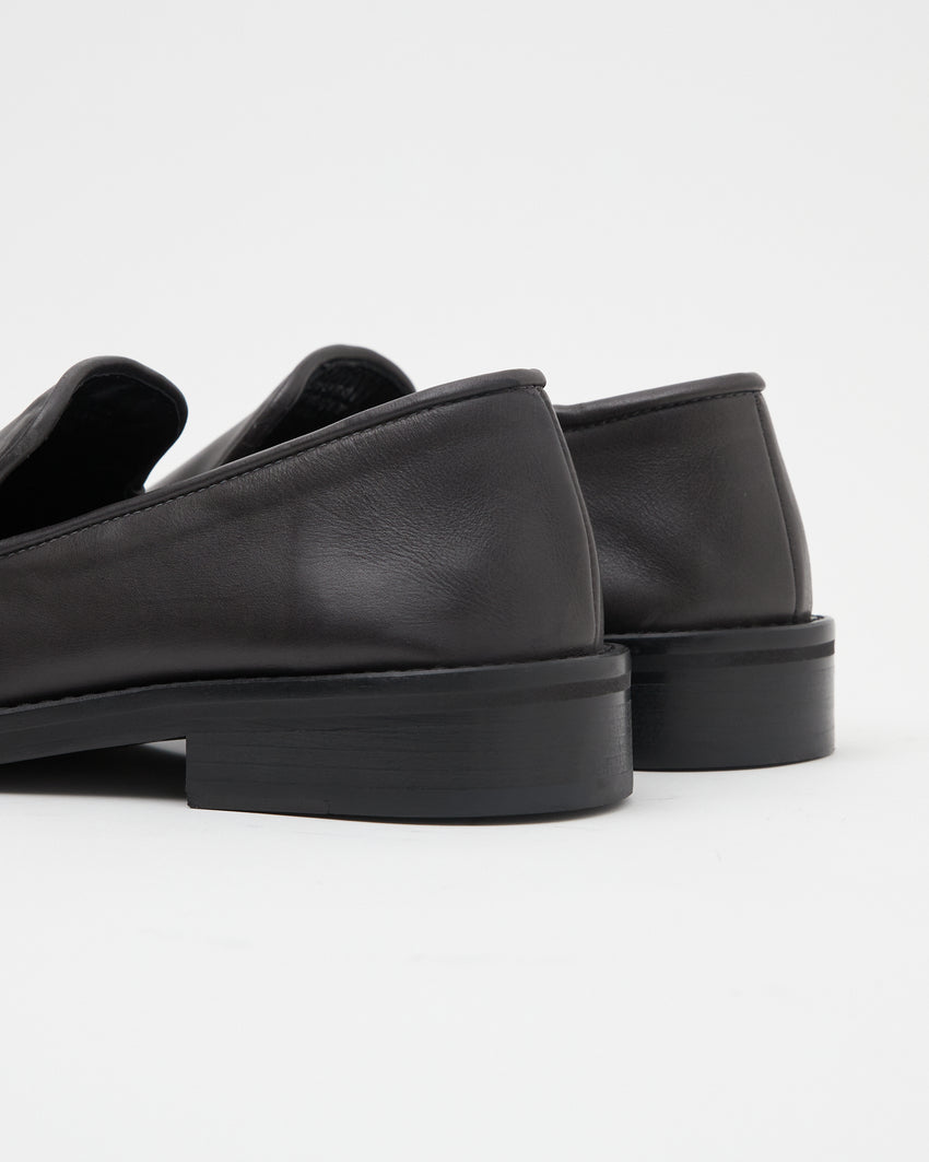 Legacy Slipper Oil Nappa Dark Grey