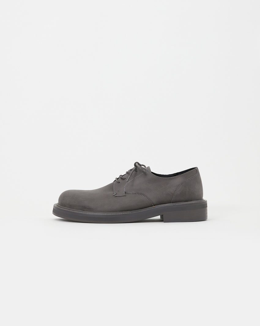 Mid-Heel Derby Distressed Leather Gris