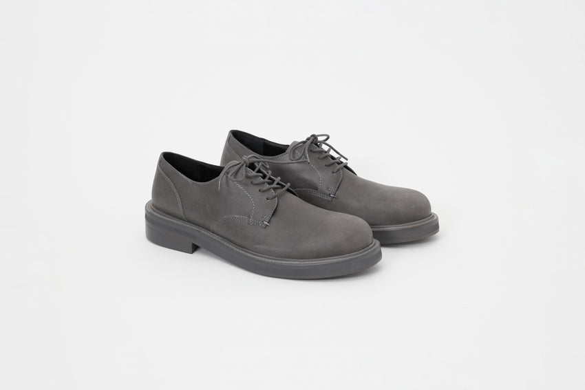 Mid-Heel Derby Distressed Leather Gris