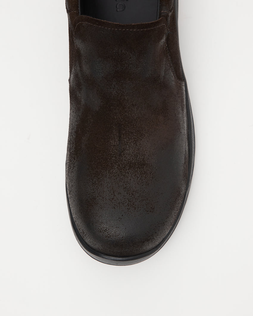Close-up top-down view of a single Non-Safety Slip-on Waxed Suede Deep Brown shoe showing the rounded toe