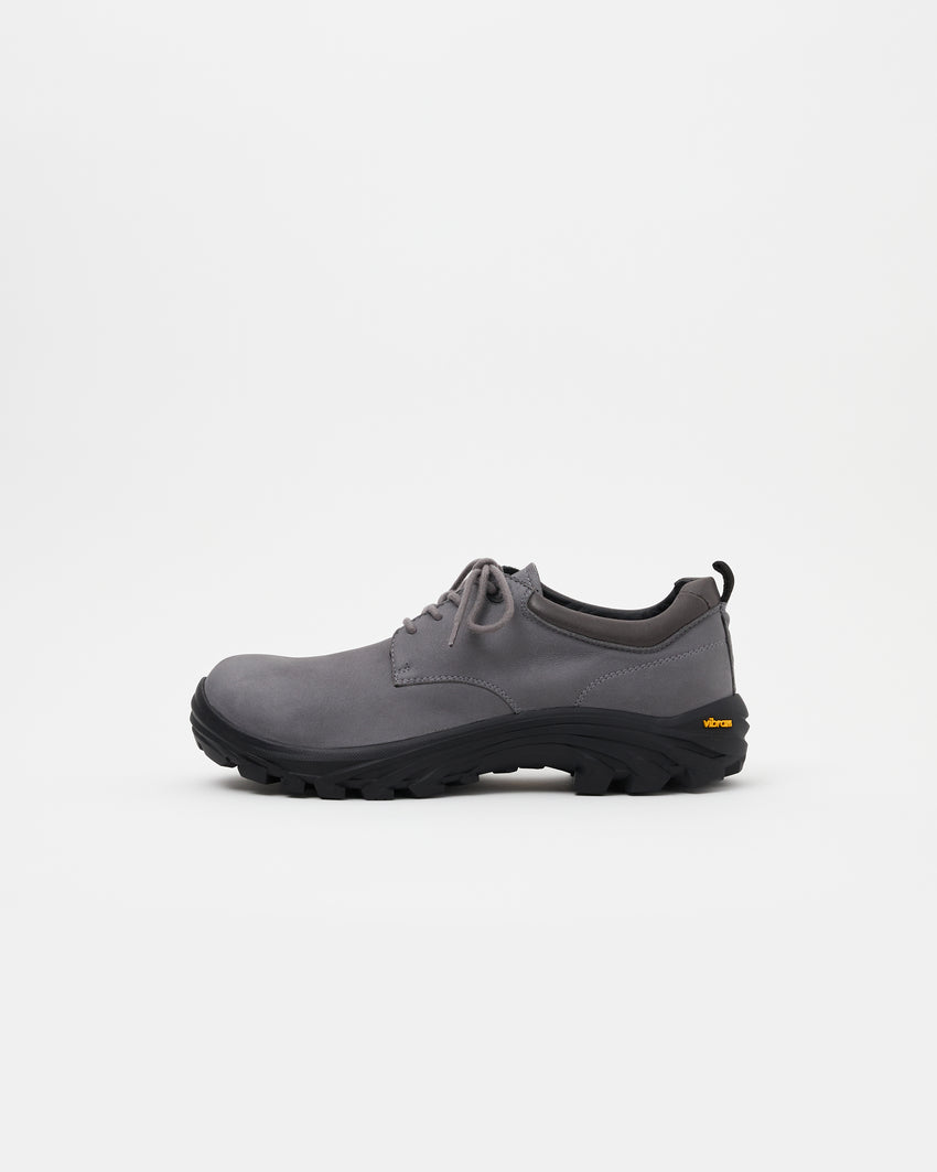 Non-Safety Shoe Nubuck Ink Blue, side profile view of a single shoe with lugged sole