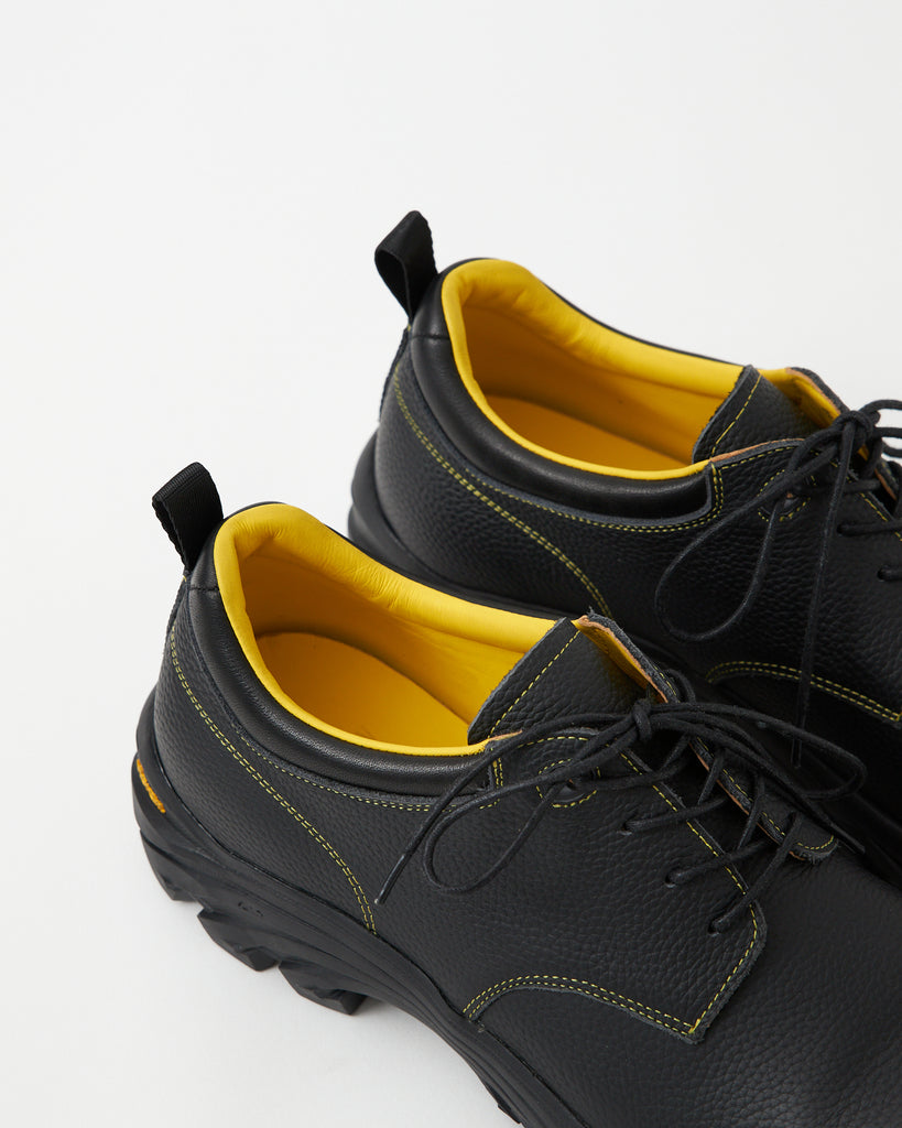 Non-Safety Shoes Pebbled Leather Black & Yellow