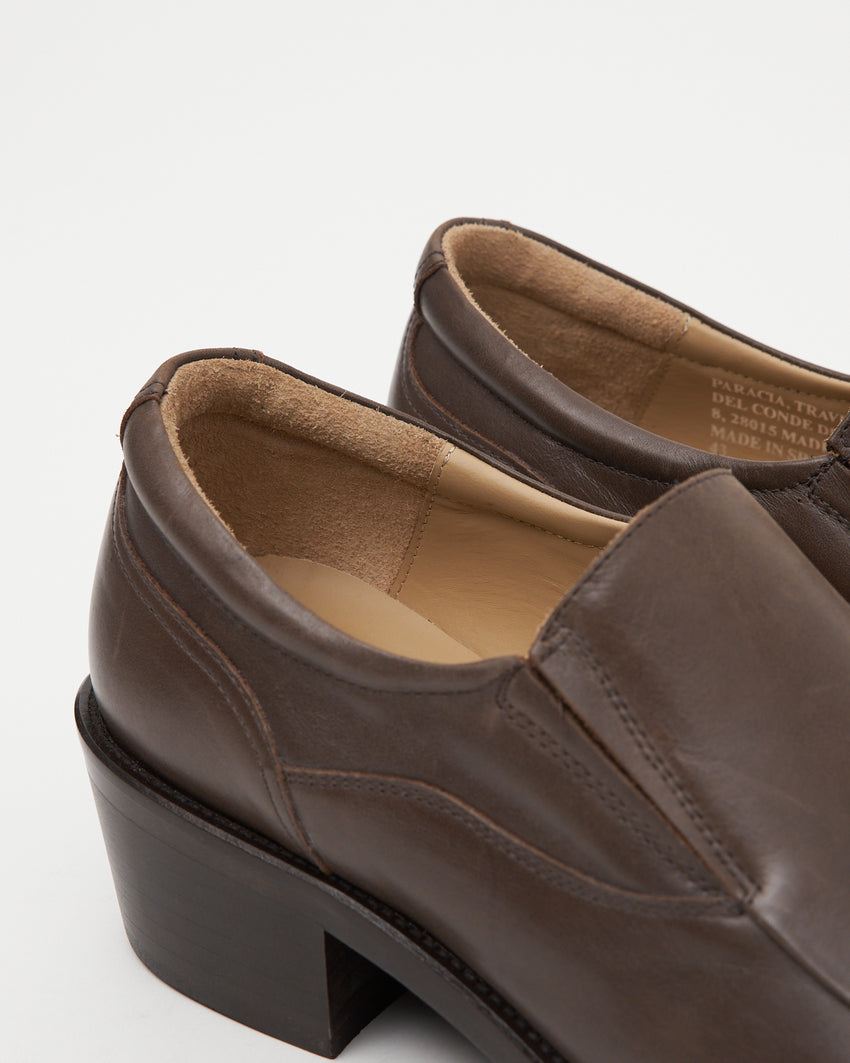 Close up of Pedal Loafer in rich brown oil nappa leather rear and interior lining.