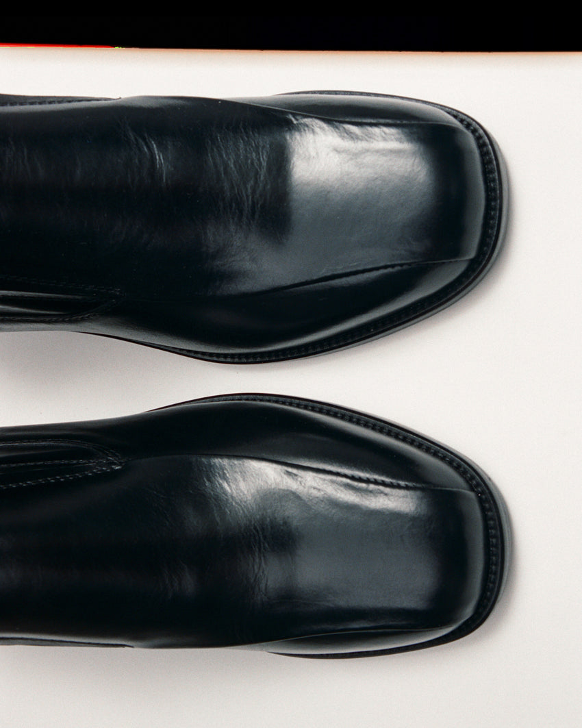 Pedal Loafer Pull-up Leather Black