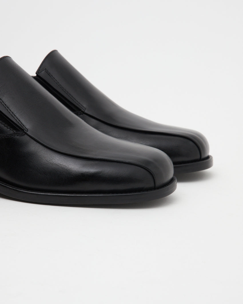 Pedal Loafer Pull-up Leather Black