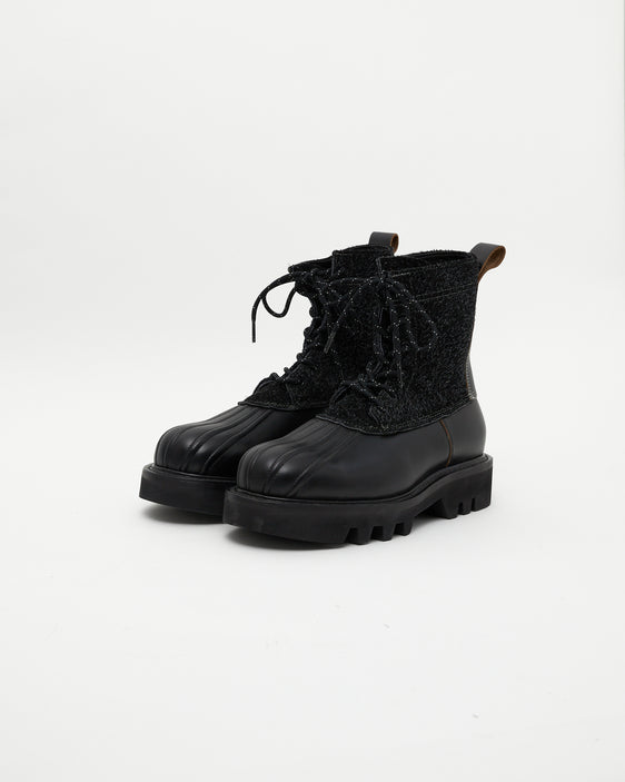 Sample 5 - B-Type 02 Leather Black