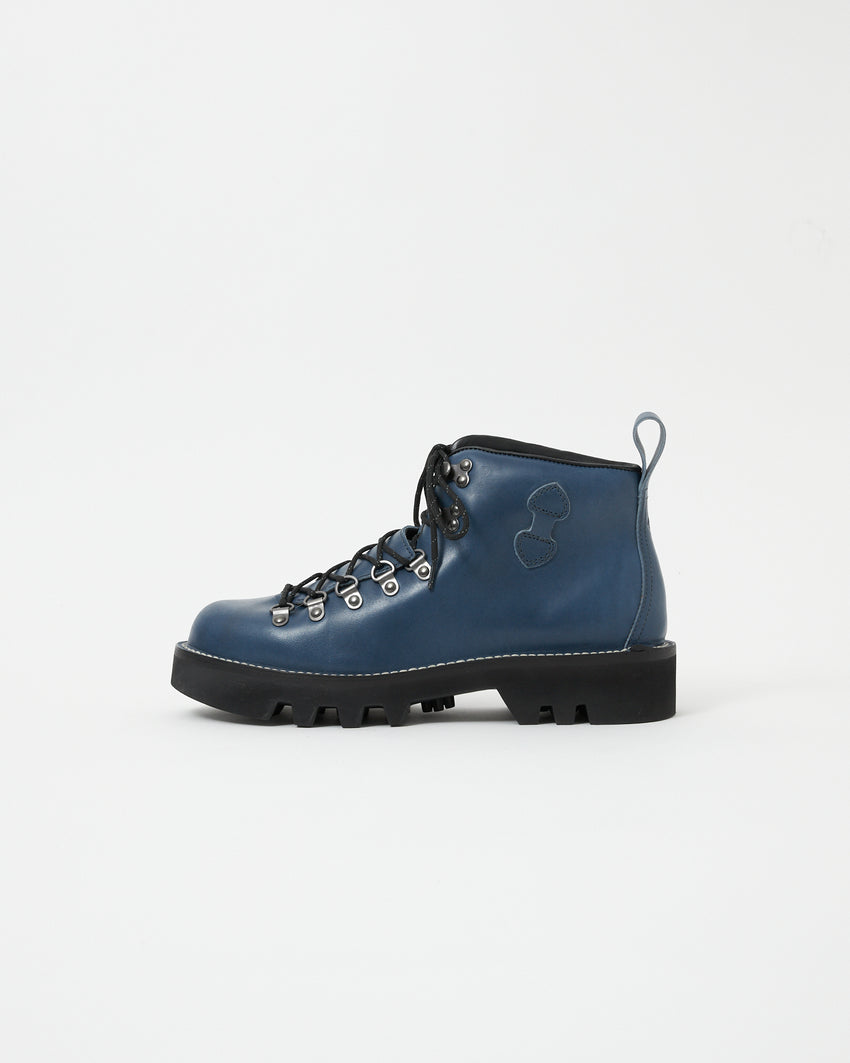 Sample 12 - B-Type 01 Dublin Blue