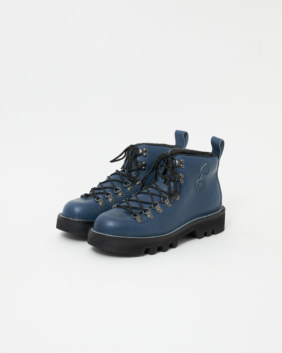 Sample 12 - B-Type 01 Dublin Blue